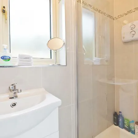 Quiet, Cosy, Modern Apt Apartment Dublin